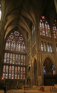 Zicht op het noordelijke transept door French School